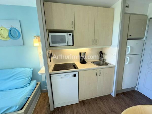 Vente                                                      Appartement
                        
                     2 pièces                      27 m2                     à Grimaud