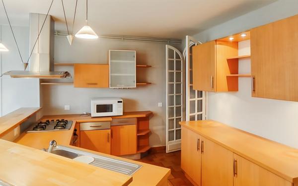 Maison à vendre    8 pièces • 232 m2 Olivet