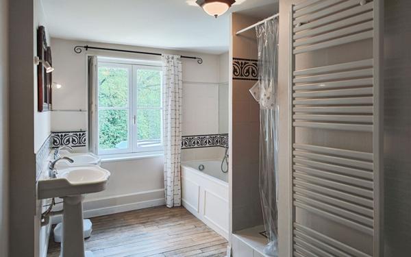 Maison à vendre    8 pièces • 232 m2 Olivet