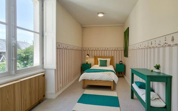 Maison à vendre    8 pièces • 232 m2 Olivet