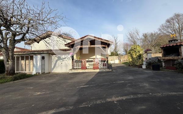 Maison à vendre    3 pièces • 70 m2 Chassenon