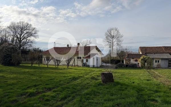 Maison à vendre    3 pièces • 70 m2 Chassenon