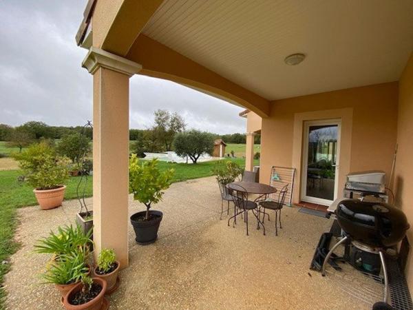 Maison de plain pied 150 m² habitables - Villefranche de Rgue