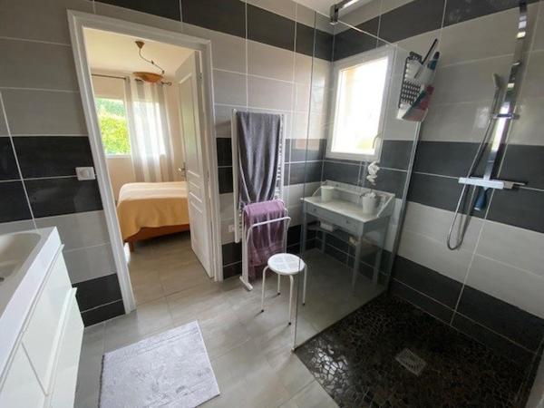 Maison de plain pied 150 m² habitables - Villefranche de Rgue