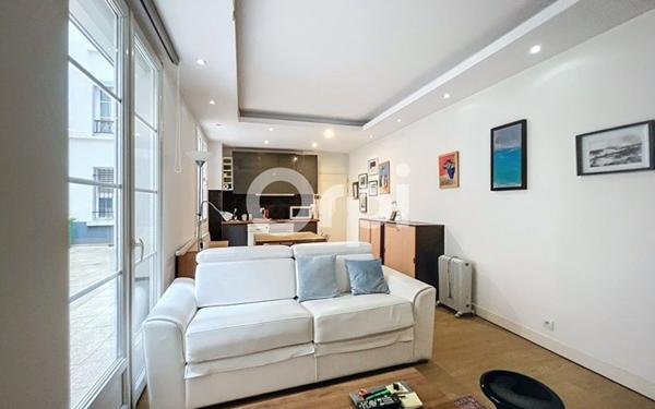 Appartement à vendre    1 pièce • 27,50 m2 Paris 15