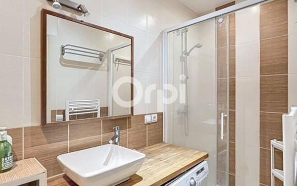 Appartement à vendre    1 pièce • 27,50 m2 Paris 15