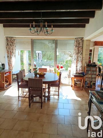 Maison traditionnelle 5 pièces de 175 m² à Aubagne (13400)