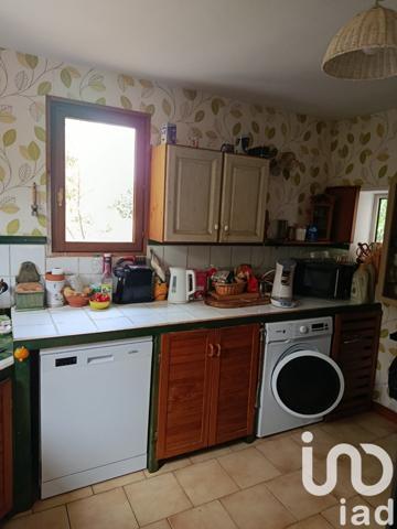 Maison traditionnelle 5 pièces de 175 m² à Aubagne (13400)