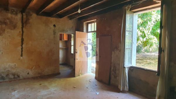 Vente maison Angouleme (16000), 119.00m² avec 6 pièce(s) dont 3 chambre(s) sur 600.00m² de terrain. Agence Allard Brimeaud