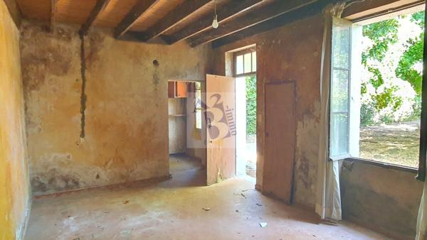 Vente maison Angouleme (16000), 119.00m² avec 6 pièce(s) dont 3 chambre(s) sur 600.00m² de terrain. Agence Allard Brimeaud