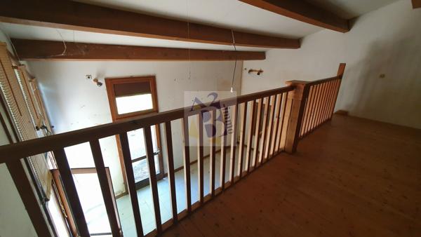 Vente maison Angouleme (16000), 119.00m² avec 6 pièce(s) dont 3 chambre(s) sur 600.00m² de terrain. Agence Allard Brimeaud