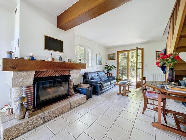 Maison 155m2 6 oièces 5 Chambres sur 1444m2 de terrain