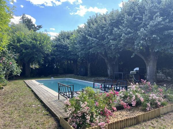 Vente / Maison bourgeoise à Riorges (42153)