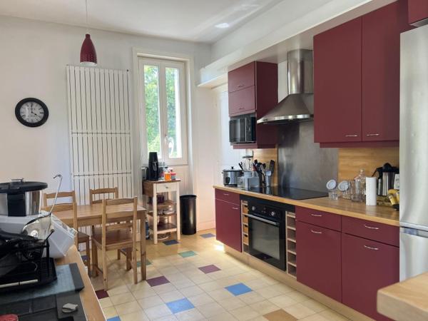 Vente / Maison bourgeoise à Riorges (42153)