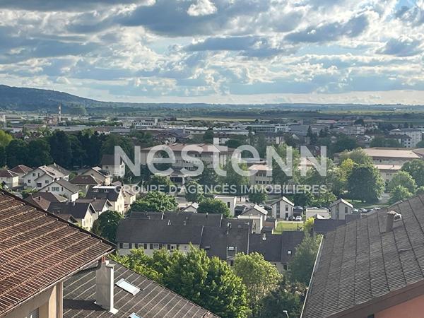 À découvrir ! Appartement 4 pièces avec magnifique vue d'environ 69 m² au calme à Pontarlier