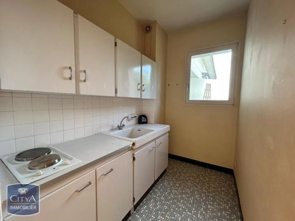 Appartement à louer 1 pièce 35.9m² Blois (41000)