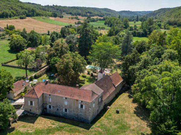 Maison ancienne - Catus Secteur Catus - Remarquable Propriété de caractère avec Ancien Moulin à eau et dépendances avec piscine