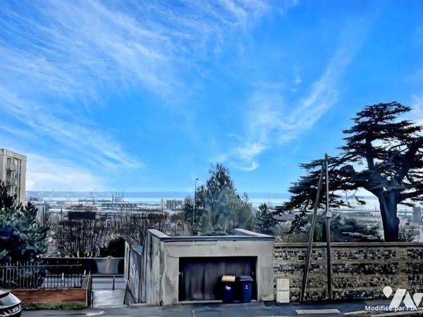 Appartement de type F4 - PARC FELIX FAURE - 