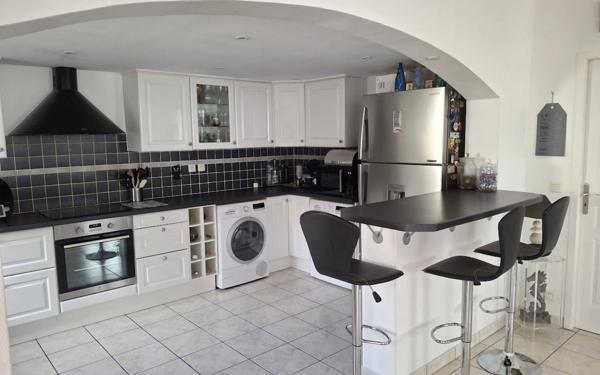 Maison à vendre    4 pièces •  Royan