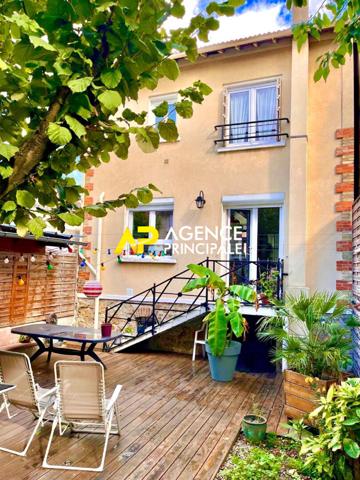 Argenteuil Bas Coteaux - Maison de charme 5 pièces 3 chambres €350 000 ** - Référence 4497