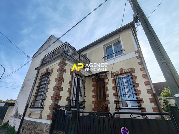 Argenteuil Bas Coteaux - Maison de charme 5 pièces 3 chambres €350 000 ** - Référence 4497