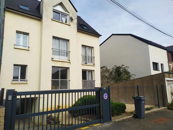 Dpt Ille et Vilaine (35), à vendre RENNES appartement T2