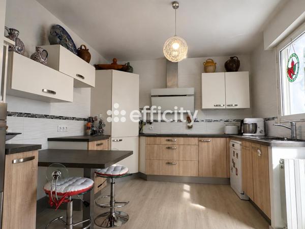 Maison
         6 pièces
        - 160 m² Bien prestige