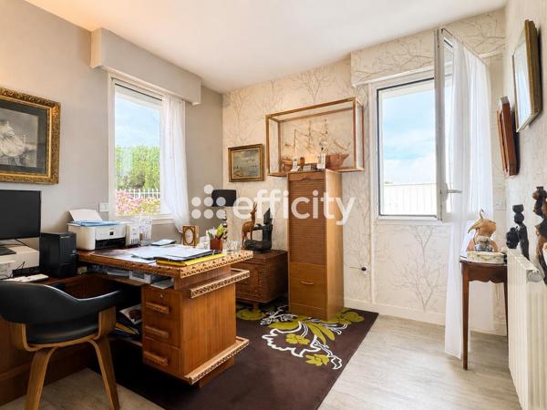 Maison
         6 pièces
        - 160 m² Bien prestige
