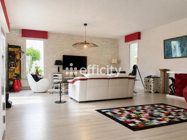 Maison
         6 pièces
        - 160 m² Bien prestige