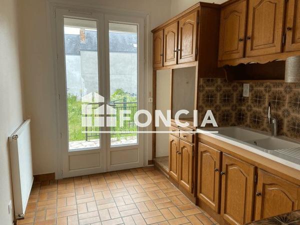 Location Maison 5 pièces 126.2 m² - 11 AVENUE DE BOURGES Gien 45500