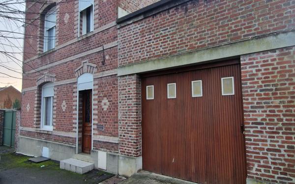 Maison à vendre    9 pièces •  Saint-Quentin