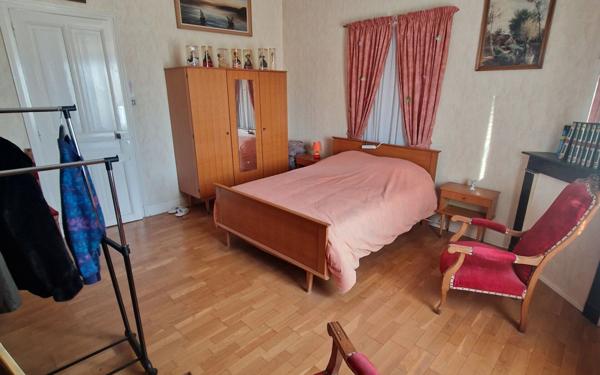 Maison à vendre    9 pièces •  Saint-Quentin