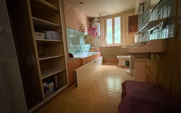 Maison à vendre    9 pièces •  Saint-Quentin