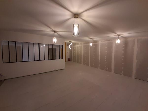 A LOUER TRES BEAU RESTAURANT de 486 m² en PLEINE VISIBILITE - NANTES EST.