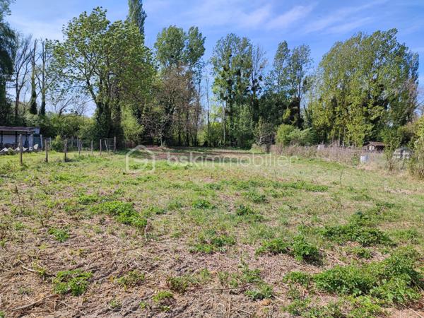 Terrain de 1 959 m²
