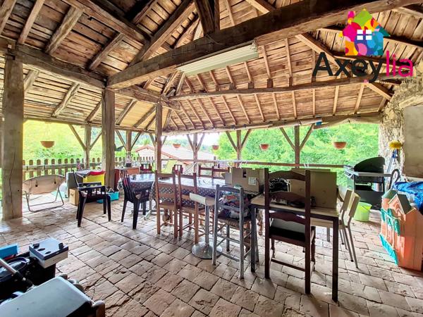 Cuinzier (42460) A VENDRE - MAISON EN PIERRE 3 CHAMBRES AVEC TERRAIN - 10MN DE CHARLIEU