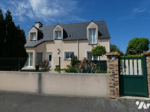PLOUBALAY Maison 4 chambres