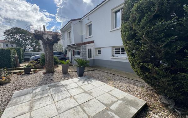 Maison à vendre    6 pièces •  Romans-sur-Isère