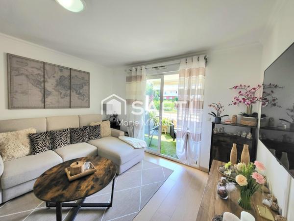 CAVALAIRE-SUR-MER –  APPARTEMENT T2  DE 42M2 ENTIÈREMENT RÉNOVÉ AVEC TERRASSE, PARKING ET PISCINE RESIDENCE SECURISEE DE STANDING PROCHE CENTRE- VILLE.
