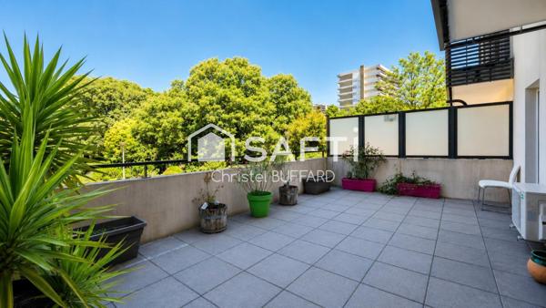 Marseille 10e – Appartement contemporain avec terrasse, parking et piscine dans une résidence au calme