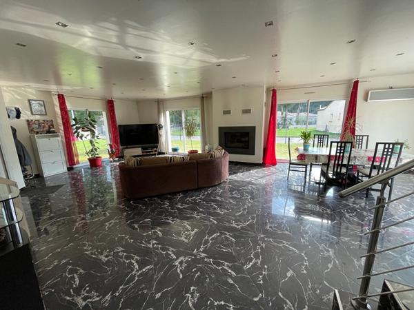 Maison de 172.83 m2 avec 3 ch , La chevrolière