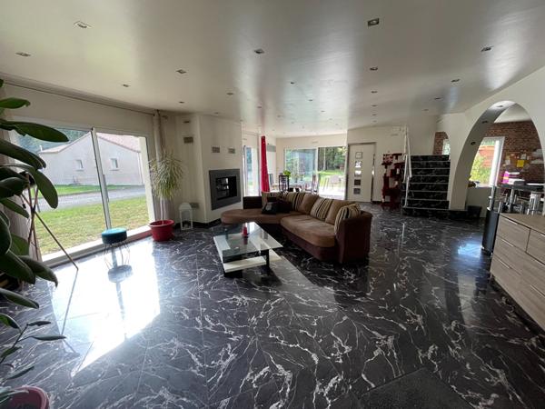 Maison de 172.83 m2 avec 3 ch , La chevrolière