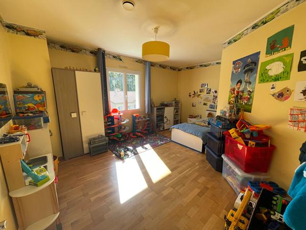 Maison de 172.83 m2 avec 3 ch , La chevrolière