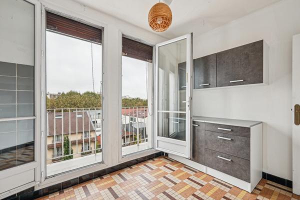 Appartement T4 de 74m² avec balcons, cave et parking à Montrouge