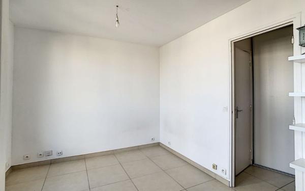 Appartement à louer    1 pièce •  Saint-Maur-des-Fossés