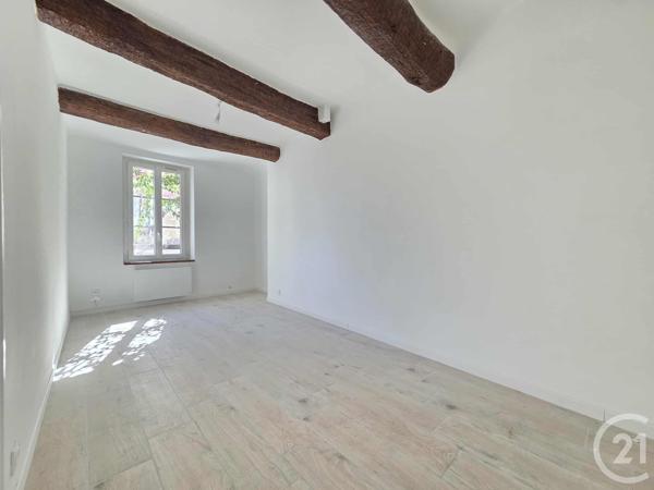 Appartement F4 à vendre  4 pièces - 73,39 m2 LE CASTELLET - 83