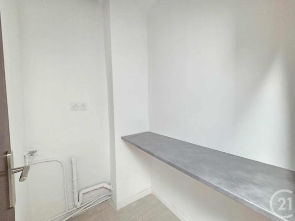 Appartement F4 à vendre  4 pièces - 73,39 m2 LE CASTELLET - 83