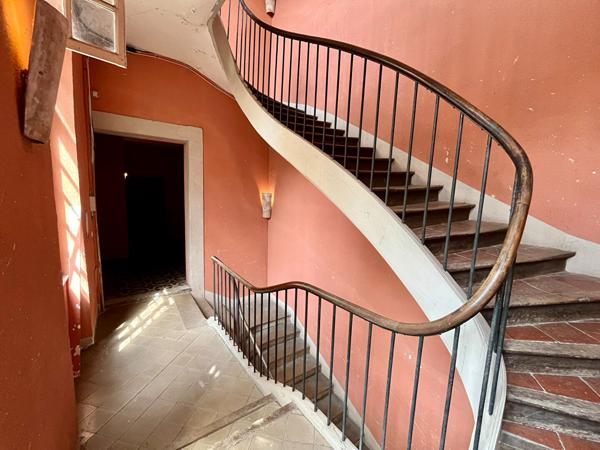 Appartement T2 traversant avec terrasse et patio à vendre Carcassonne Bastide