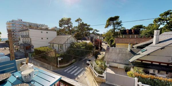 50 Mètres de la mer- tout à pied- Vue latérale mer-