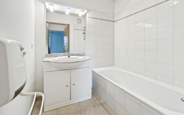 Appartement à vendre    2 pièces • 40 m2 Béziers